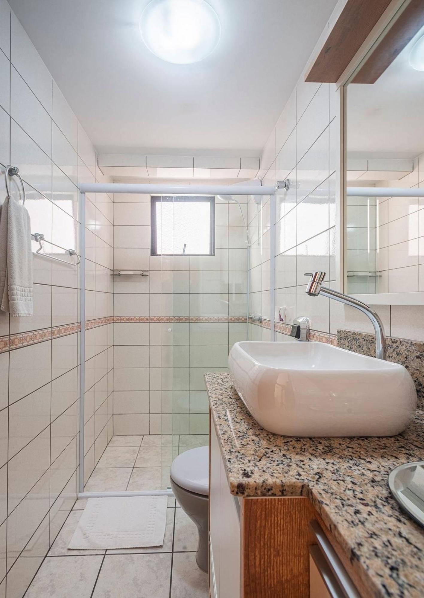 Slns043 - Ape 2q+2wc Em Localizacao Privilegiada Balneário Camboriú